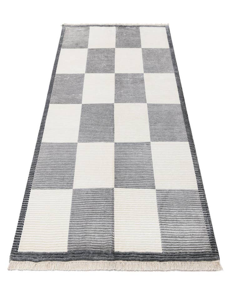 Detail image of  5' 7 x 8' 1 Darya Rug