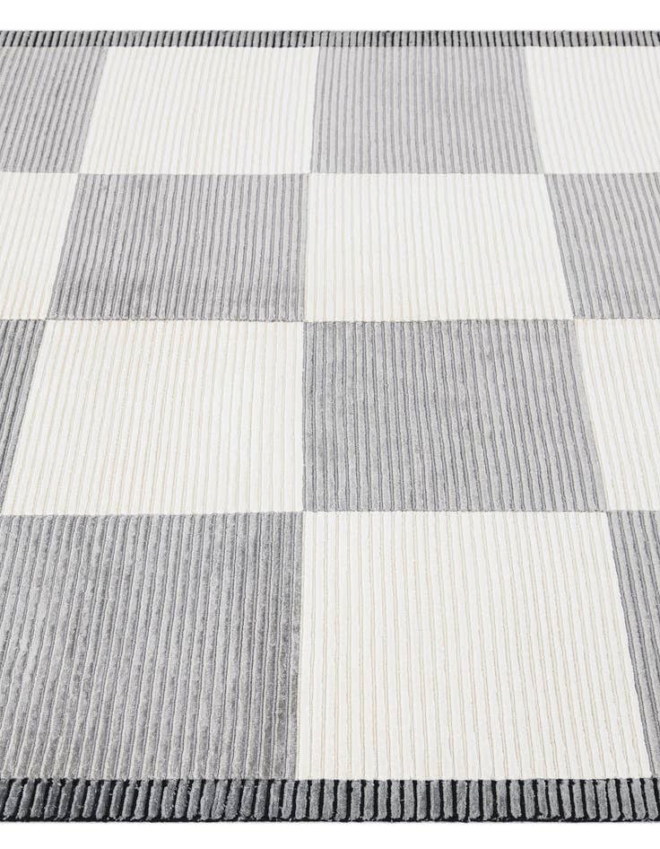 Detail image of  5' 7 x 8' 1 Darya Rug