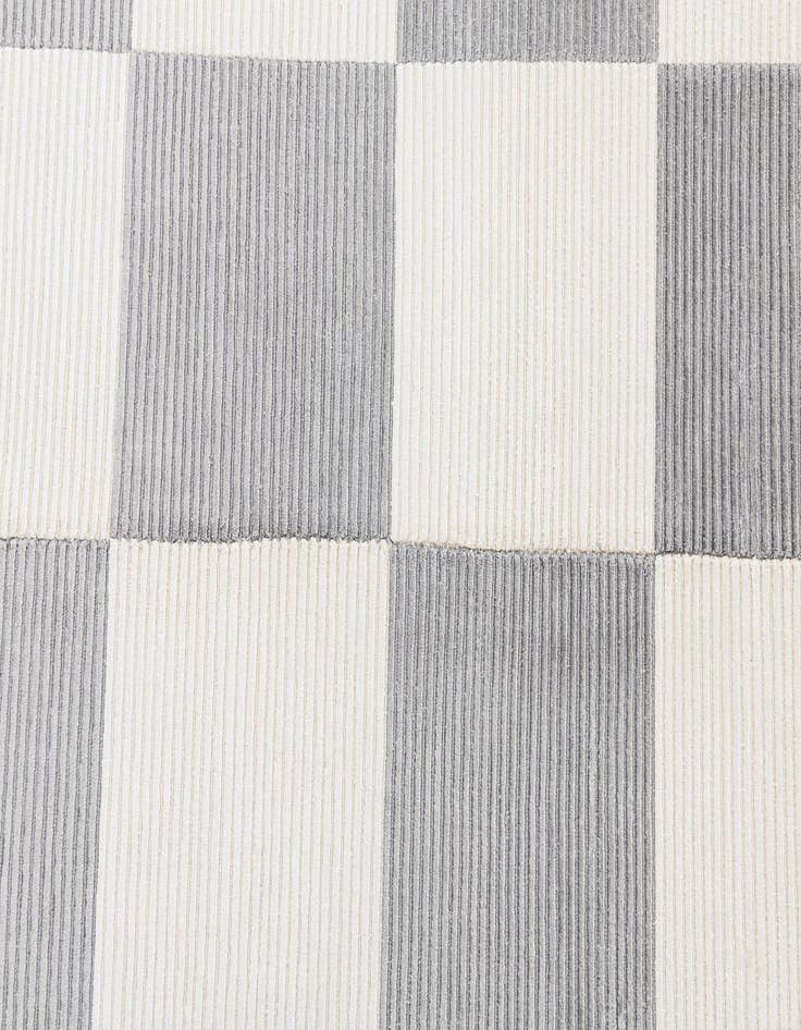 Detail image of  5' 7 x 8' 1 Darya Rug