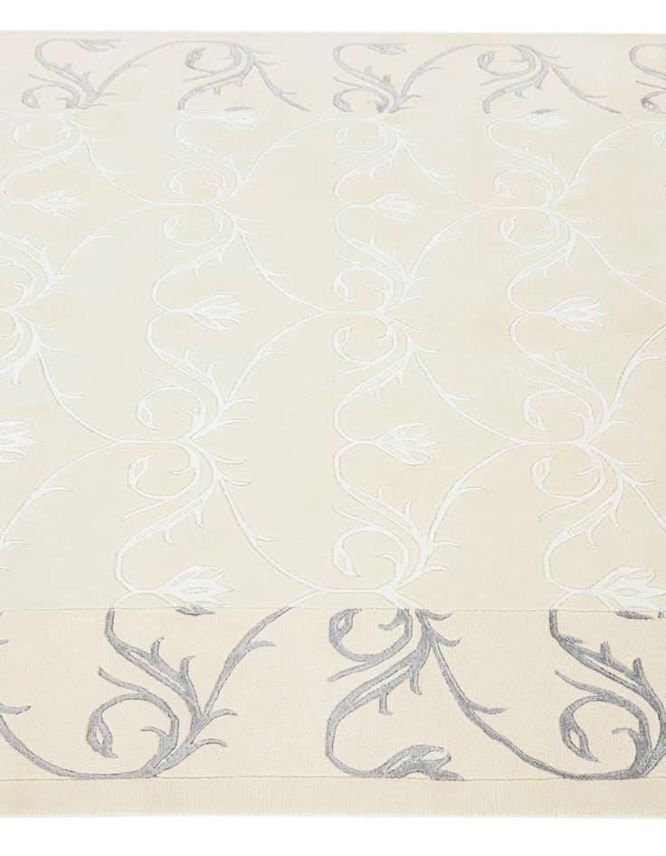 Detail image of  5' 7 x 7' 10 Darya Rug