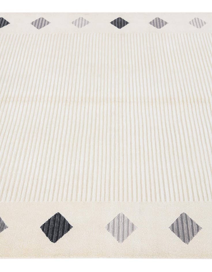 Detail image of  5' 9 x 8'  Hand Knotted Darya Wool Rug