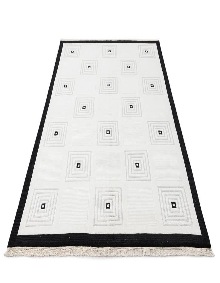 Detail image of  5' 7 x 7' 11  Hand Knotted Darya Wool Rug