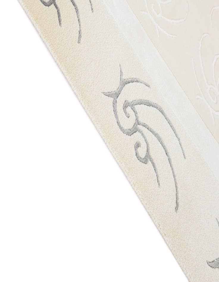 Detail image of  5' 5 x 7' 9  Hand Knotted Darya Wool Rug