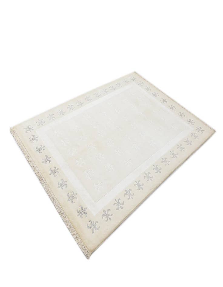 Detail image of  5' 7 x 7' 10 Darya Rug