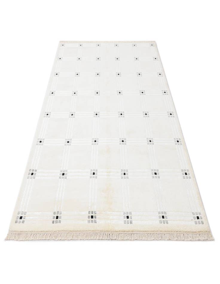 Detail image of  5' 7 x 7' 10 Darya Rug