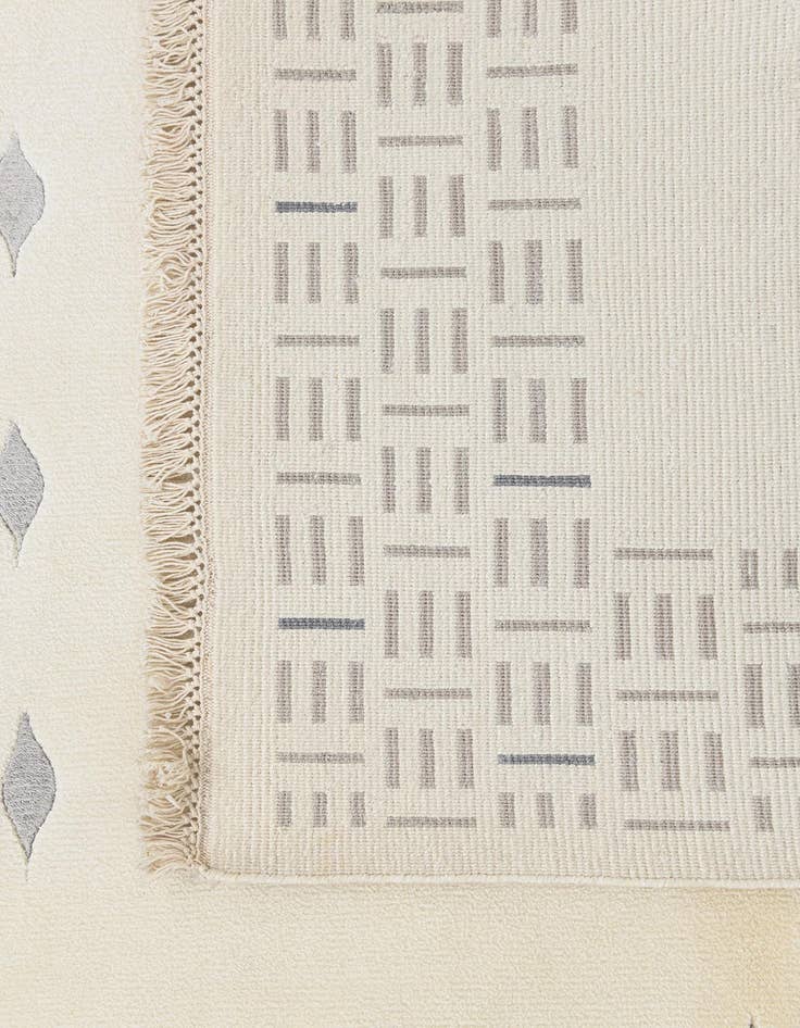 Detail image of  5' 7 x 8' 1 Darya Rug