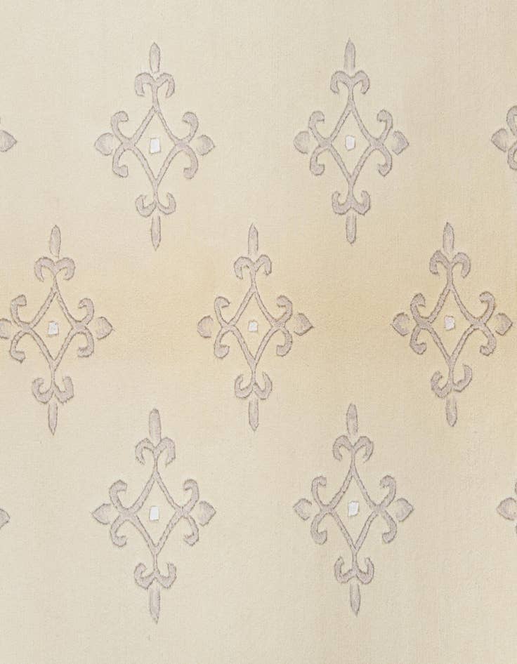 Detail image of  4' 1 x 6' 6  Hand Knotted Darya Wool Rug