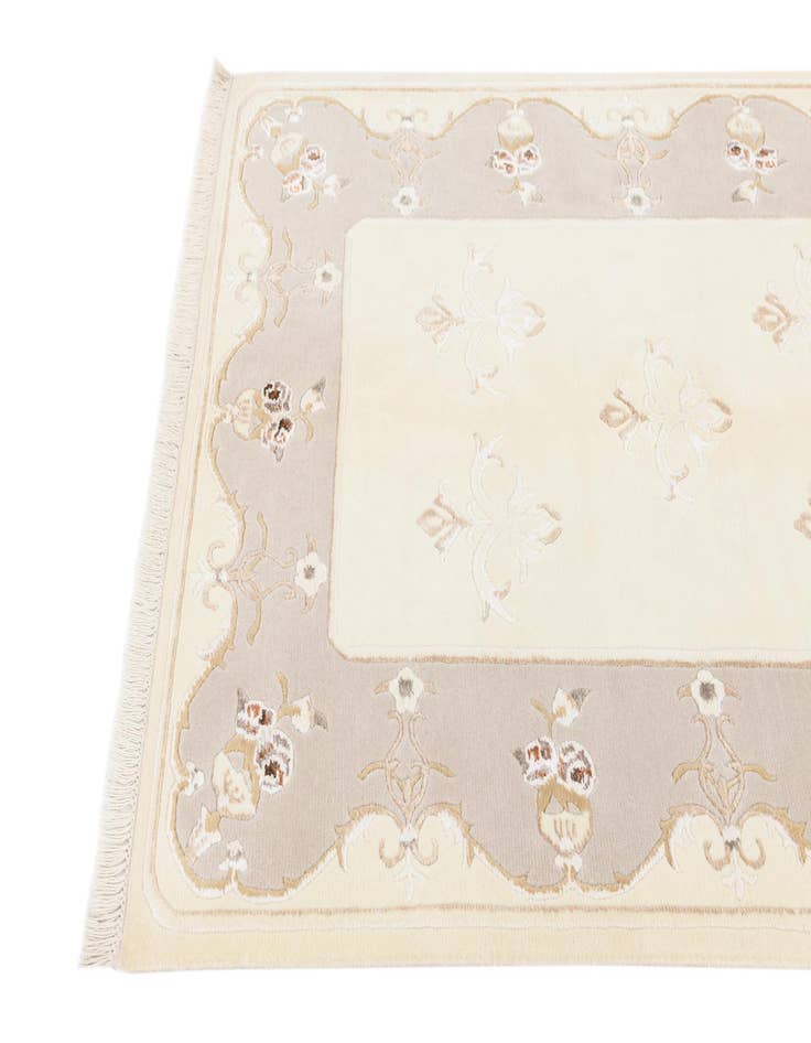 Detail image of  4' x 6'  Hand Knotted Darya Wool Rug