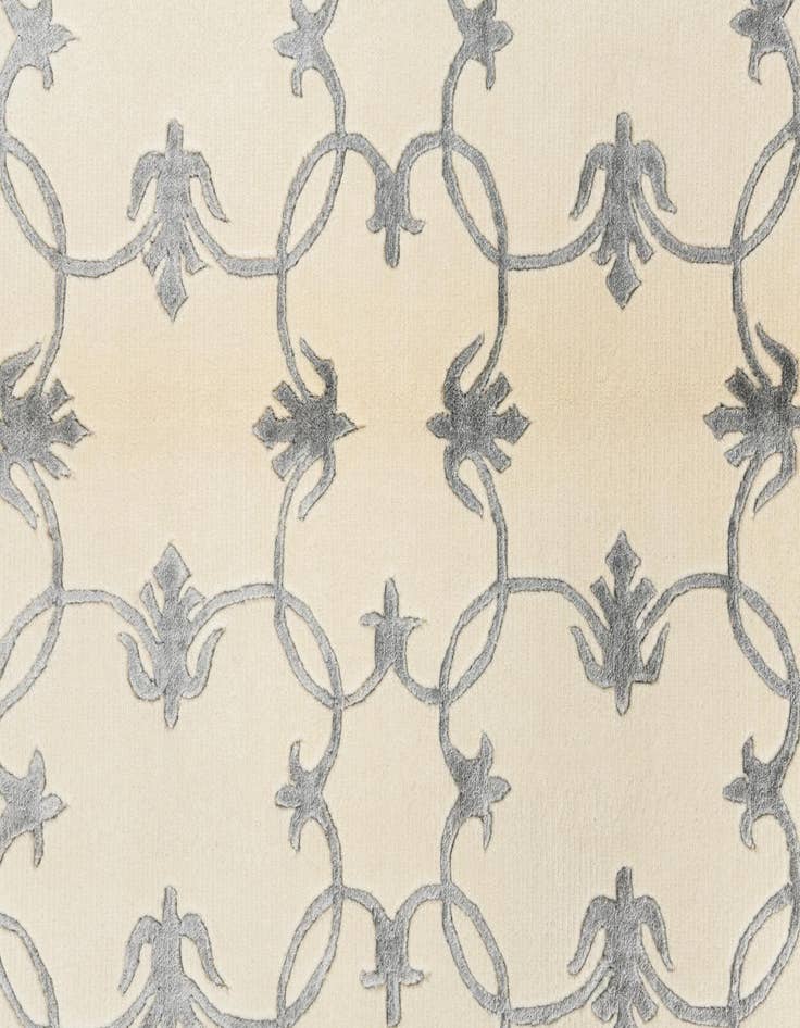 Detail image of  4' x 5' 11  Hand Knotted Darya Wool Rug