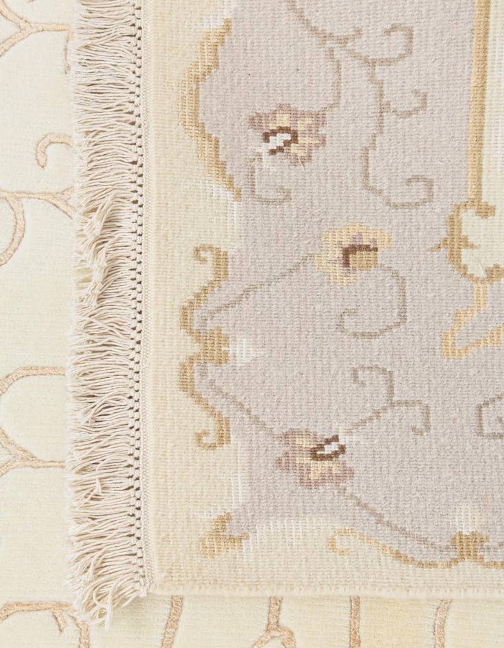 Detail image of  4' x 6' 1  Hand Knotted Darya Wool Rug