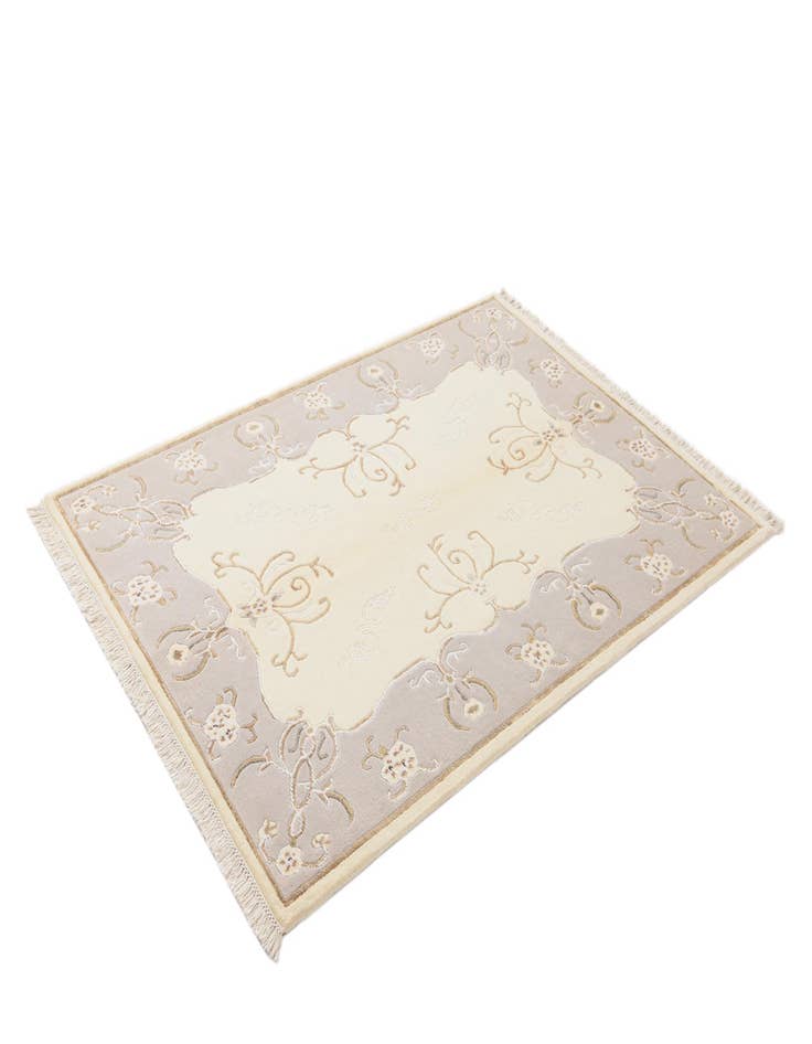 Detail image of  4' 2 x 5' 10  Hand Knotted Darya Wool Rug