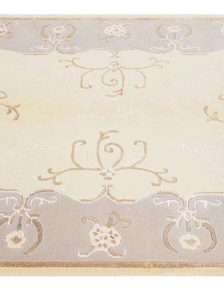 Detail image of  4' 2 x 5' 10  Hand Knotted Darya Wool Rug