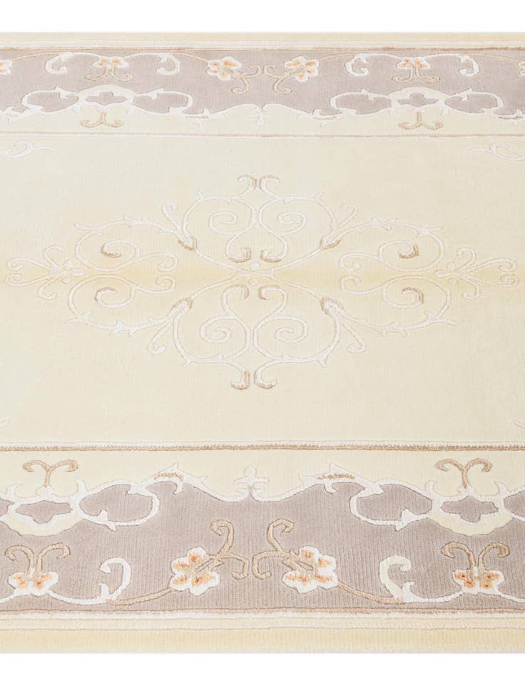 Detail image of  4' x 5' 10  Hand Knotted Darya Wool Rug