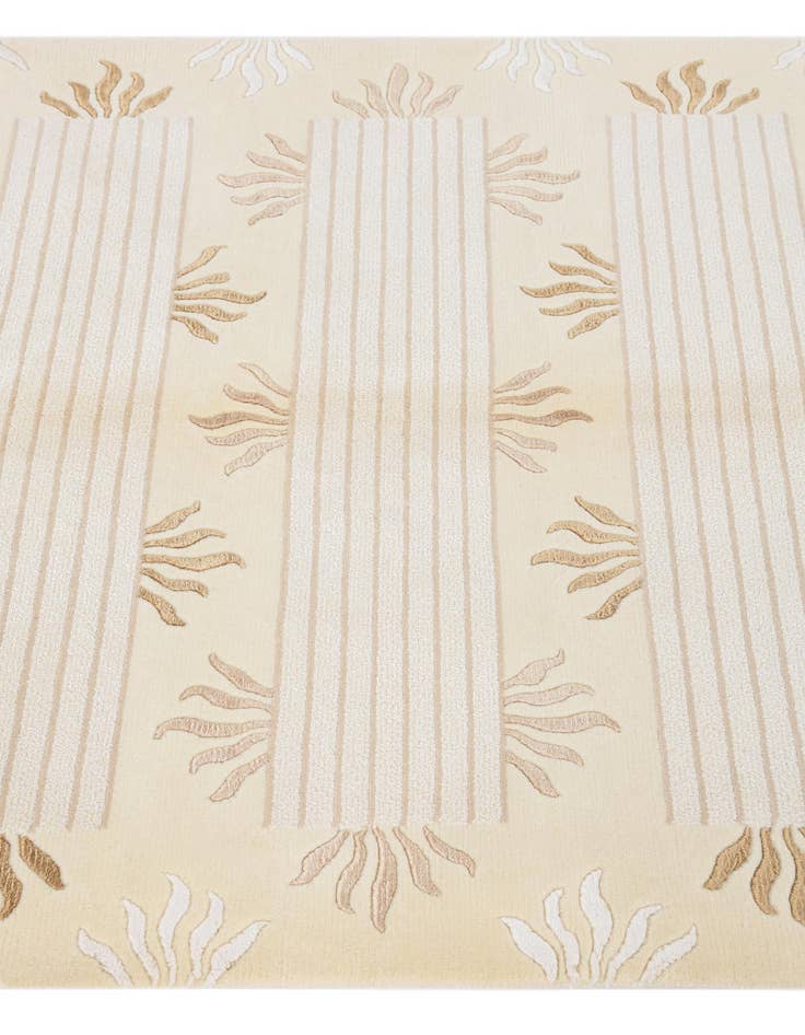 Detail image of  4' 1 x 6'  Hand Knotted Darya Wool Rug