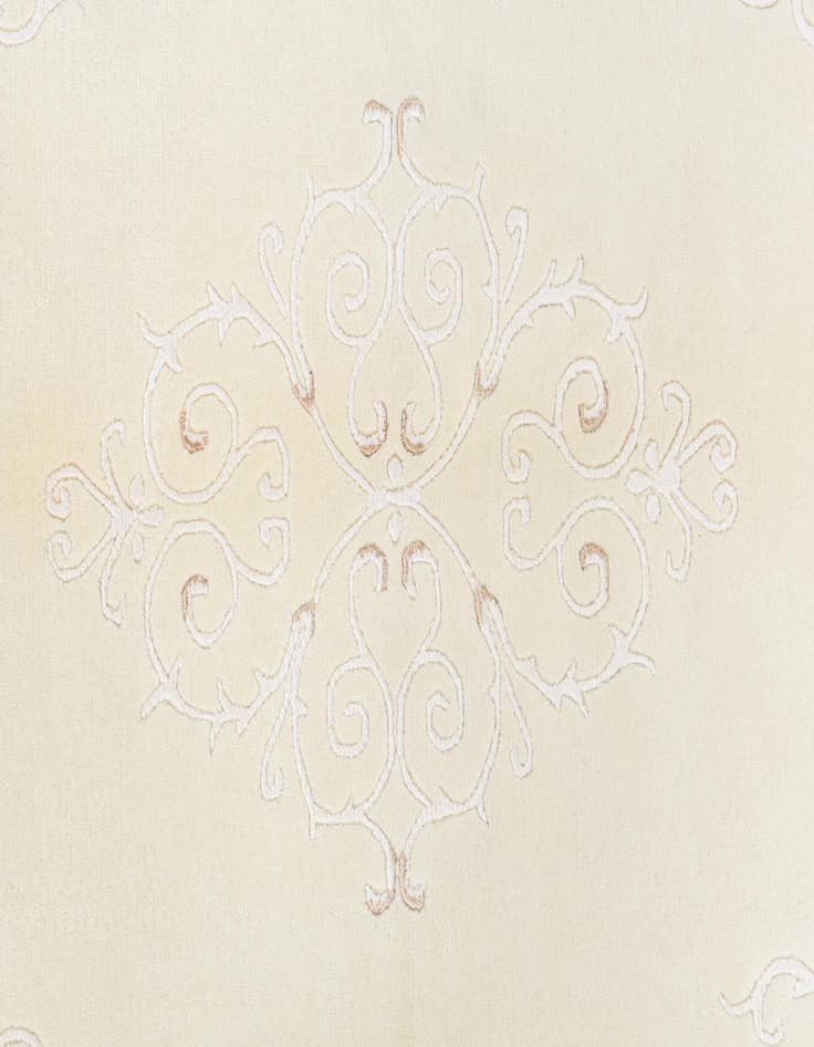 Detail image of  3' 11 x 5' 11  Hand Knotted Darya Wool Rug