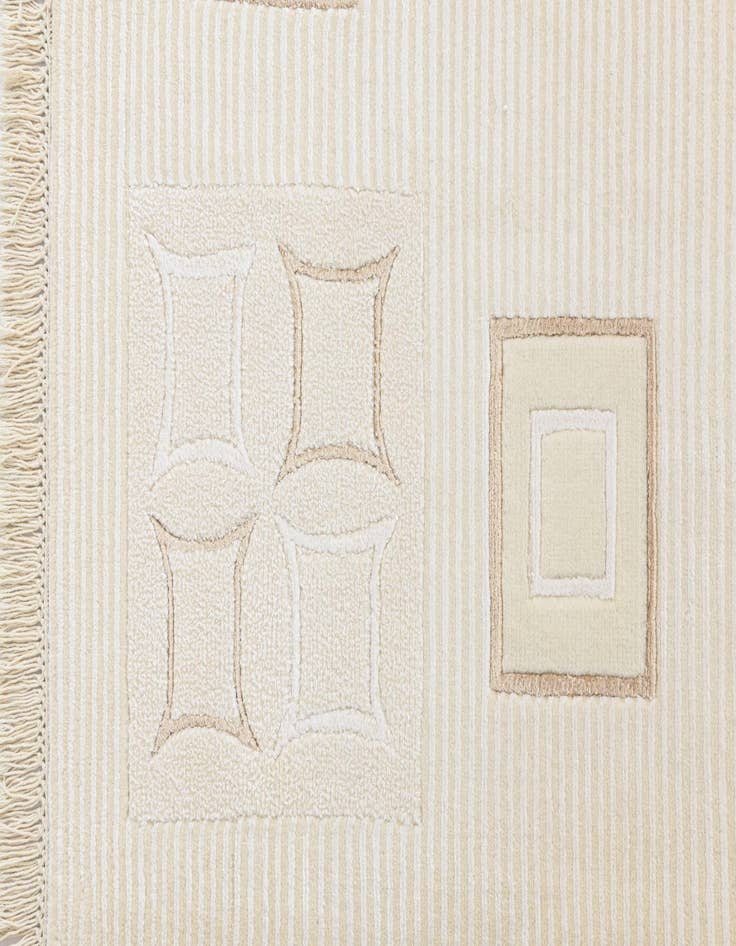 Detail image of  4' 1 x 6'  Hand Knotted Darya Wool Rug