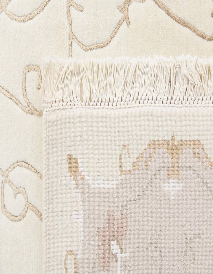 Detail image of  5' 7 x 7' 9  Hand Knotted Darya Wool Rug