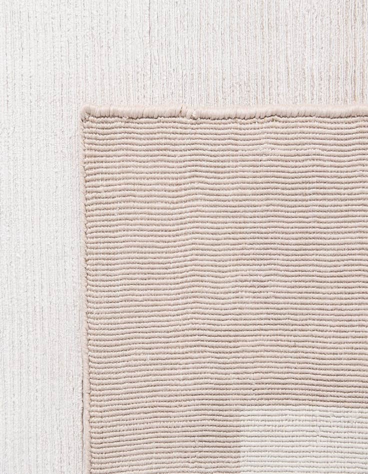 Detail image of  5' 7 x 8'  Hand Knotted Darya Wool Rug