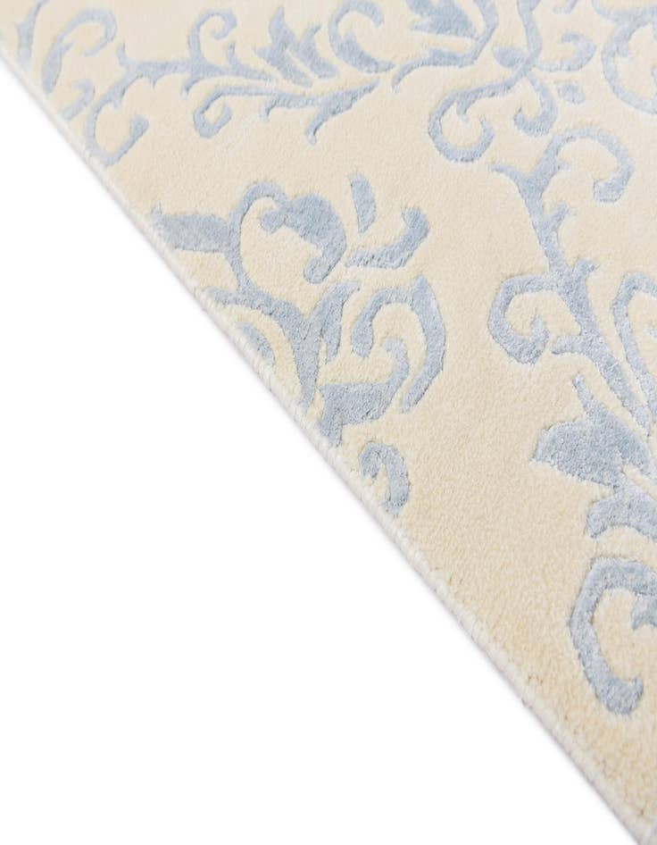 Detail image of  5' 5 x 8' 10  Hand Knotted Darya Wool Rug