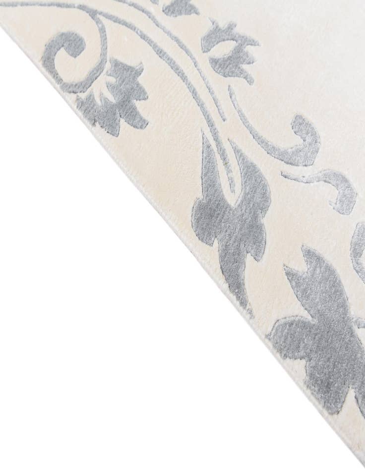 Detail image of  5' 6 x 7' 10  Hand Knotted Darya Wool Rug