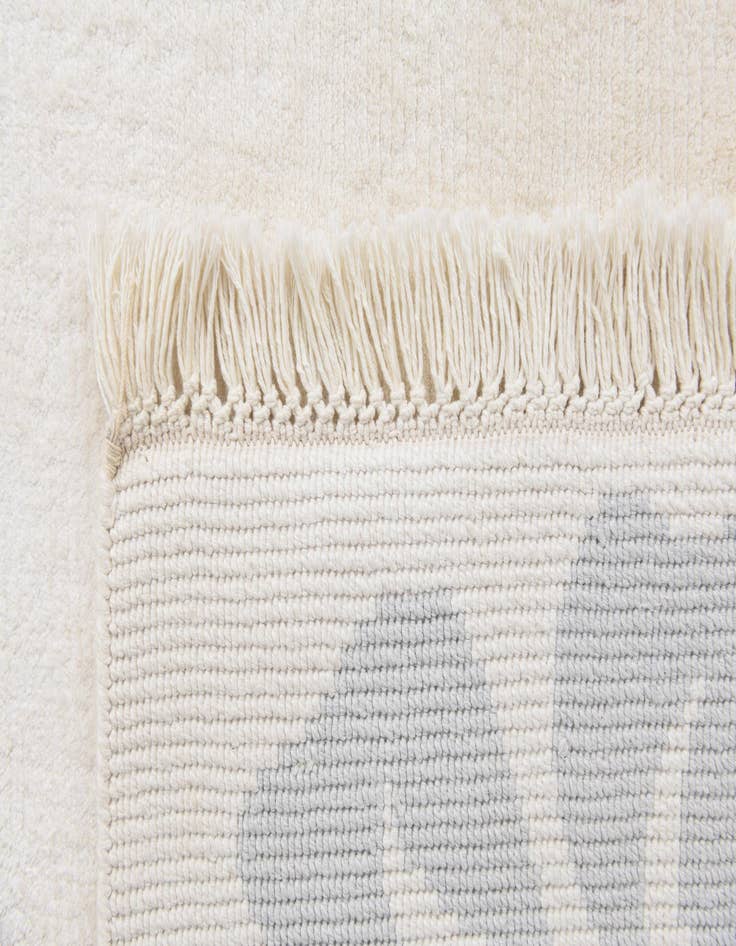 Detail image of  5' 6 x 7' 10  Hand Knotted Darya Wool Rug