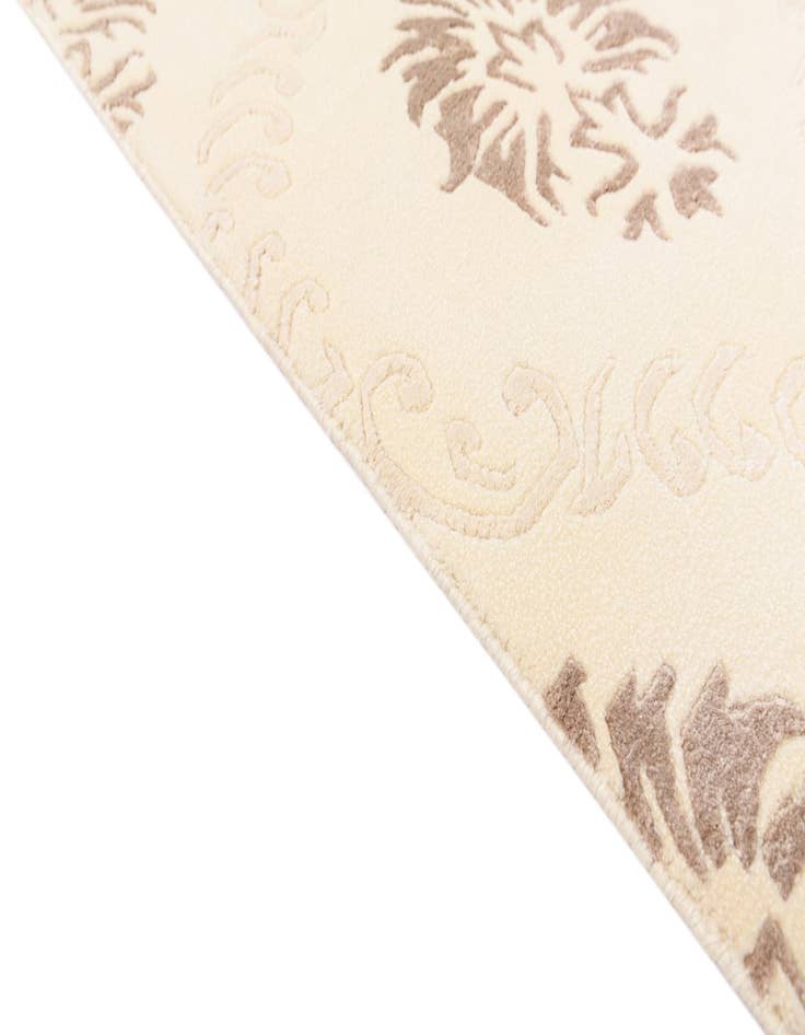 Detail image of  5' 7 x 7' 10  Hand Knotted Darya Wool Rug