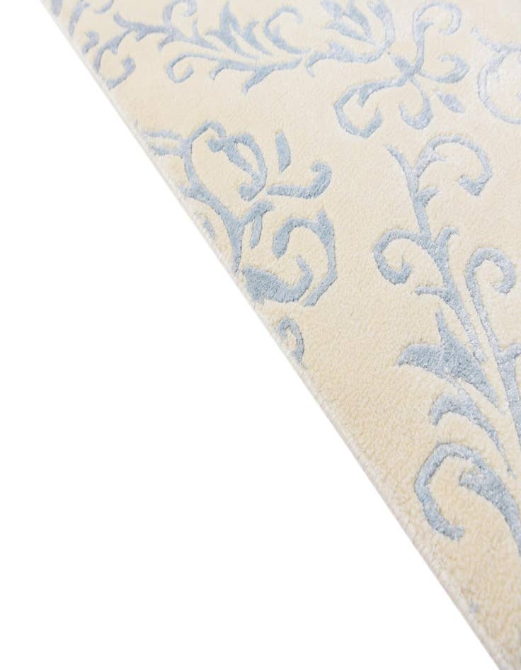 Detail image of  5' 7 x 7' 10  Hand Knotted Darya Wool Rug