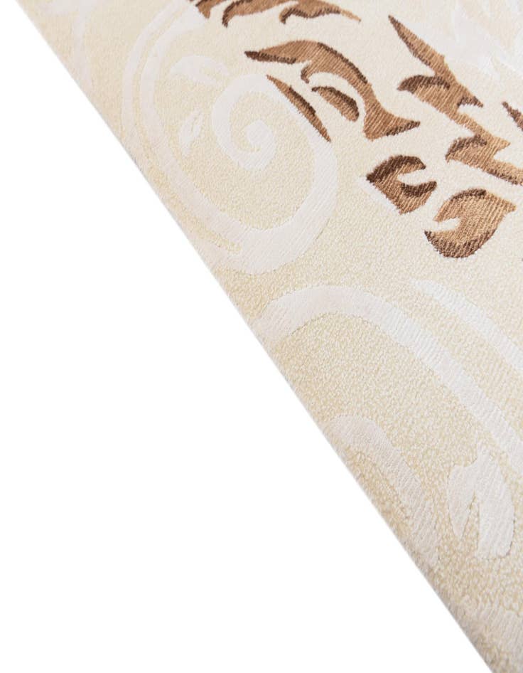 Detail image of  5' 9 x 8'  Hand Knotted Darya Wool Rug