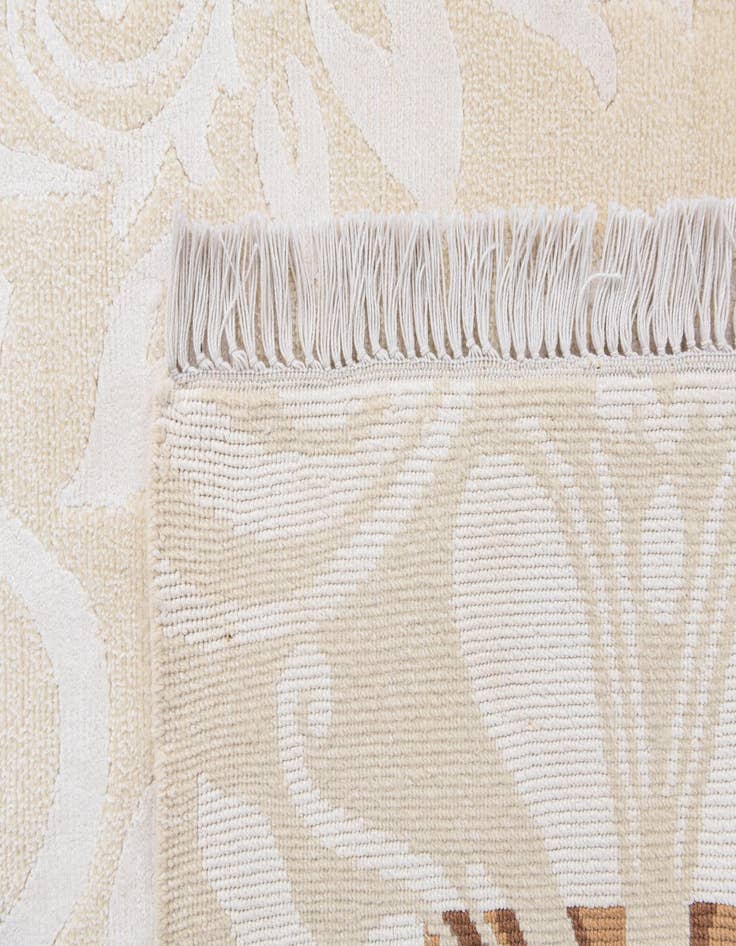 Detail image of  5' 9 x 8'  Hand Knotted Darya Wool Rug