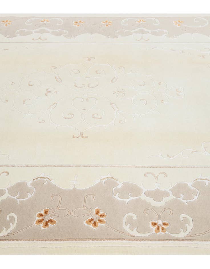 Detail image of  5' 7 x 8'  Hand Knotted Darya Wool Rug