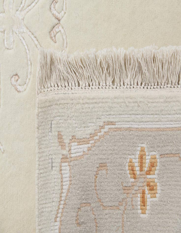 Detail image of  5' 7 x 8'  Hand Knotted Darya Wool Rug