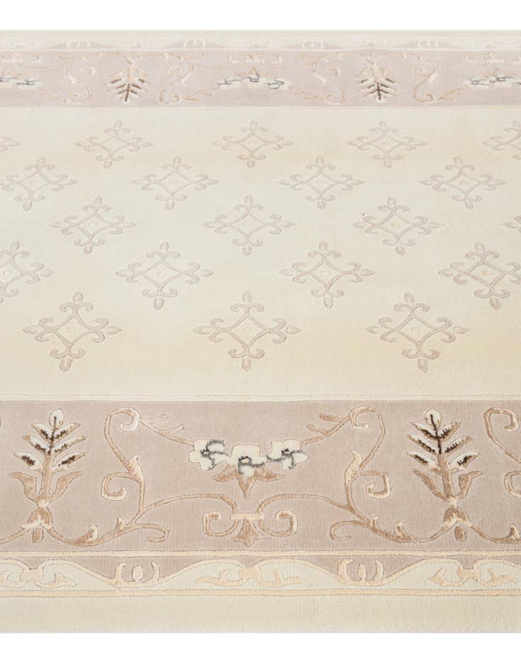 Detail image of  5' 7 x 8'  Hand Knotted Darya Wool Rug