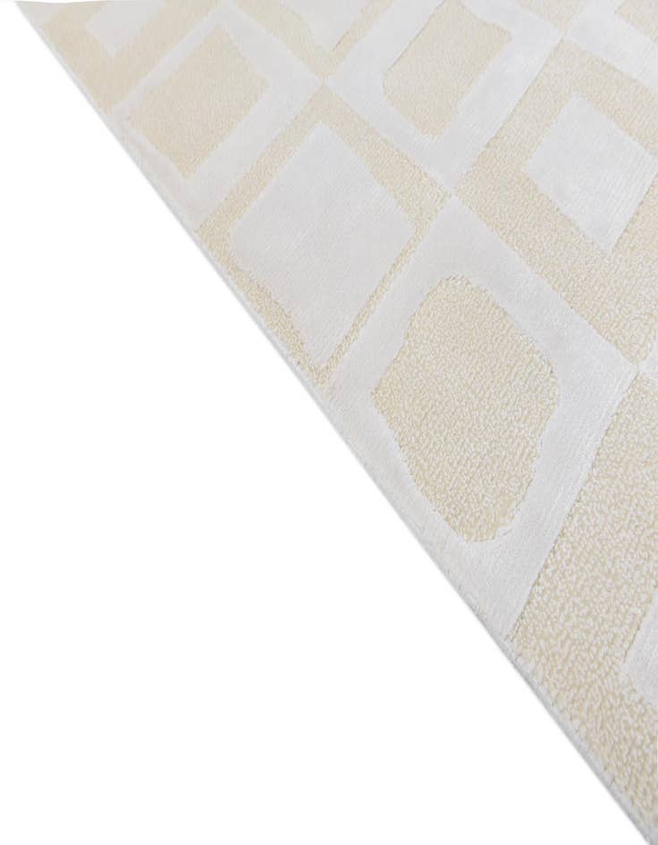 Detail image of  5' 5 x 8'  Hand Knotted Darya Wool Rug