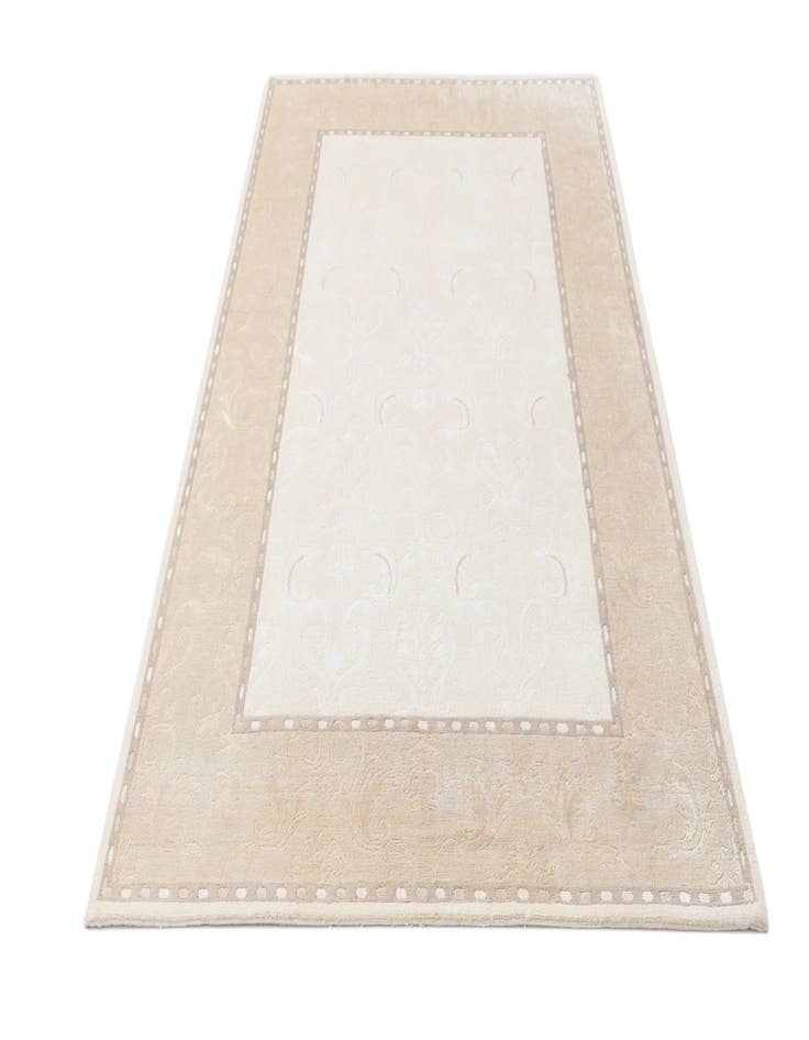 Detail image of  5' 9 x 7' 11  Hand Knotted Darya Wool Rug