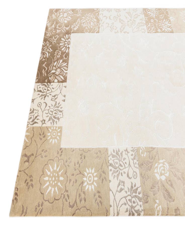 Detail image of  5' 9 x 8'  Hand Knotted Darya Wool Rug