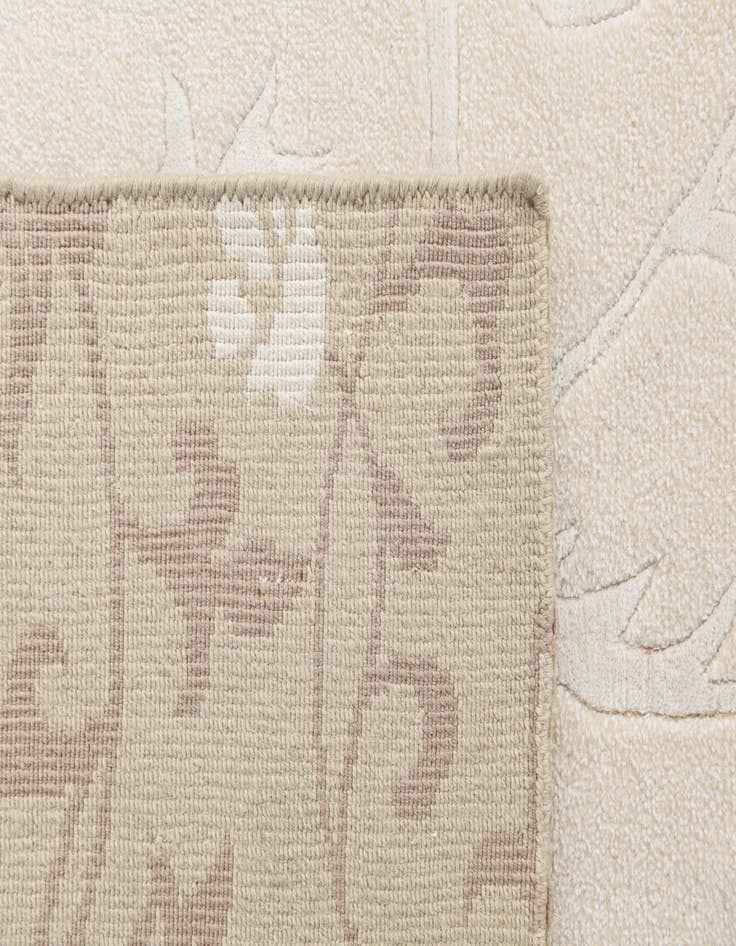 Detail image of  5' 9 x 8'  Hand Knotted Darya Wool Rug