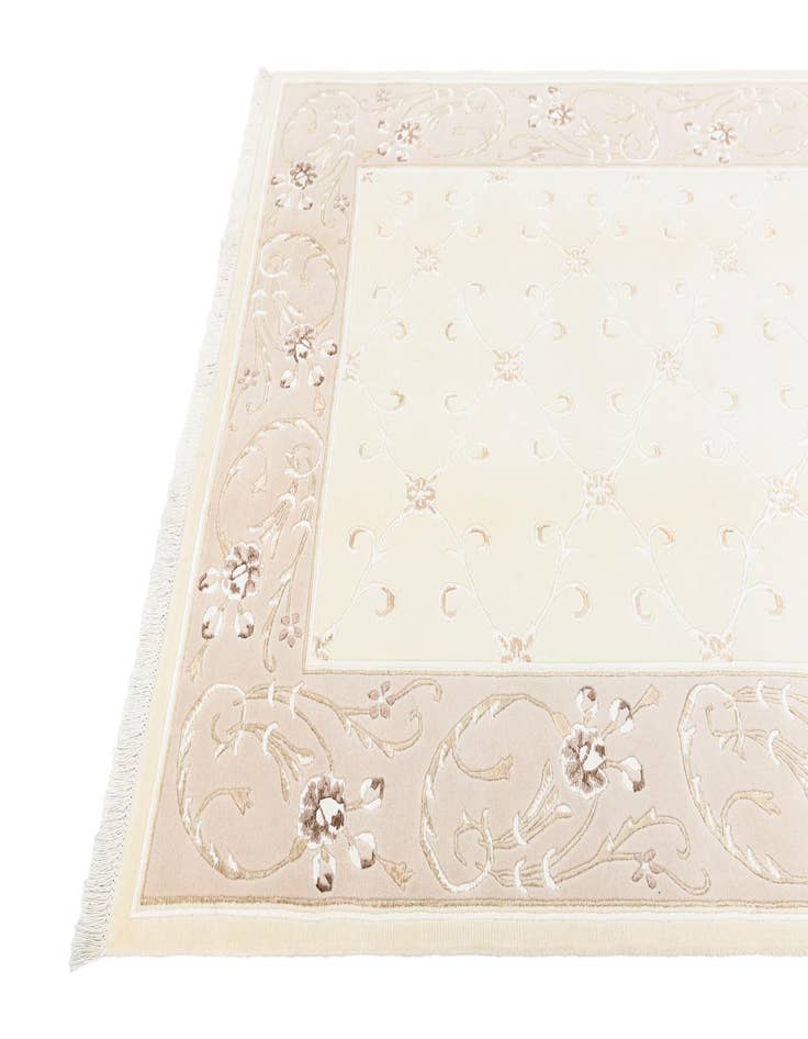 Detail image of  5' 9 x 8'  Hand Knotted Darya Wool Rug