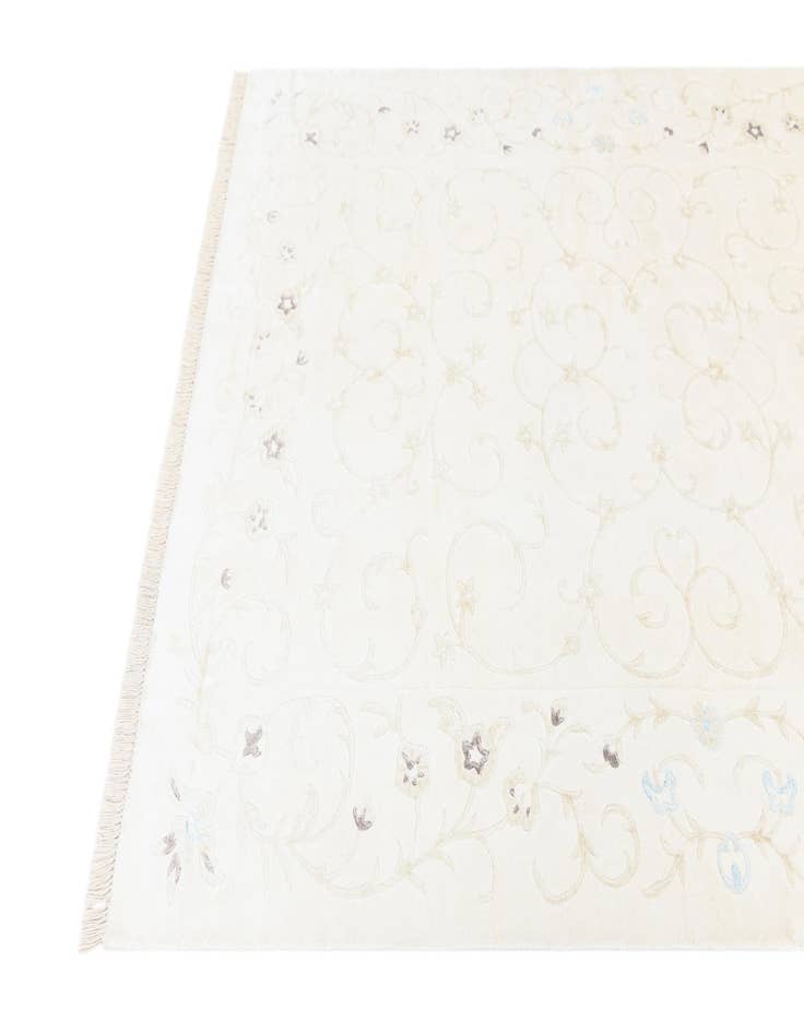 Detail image of  5' 7 x 7' 10  Hand Knotted Darya Wool Rug