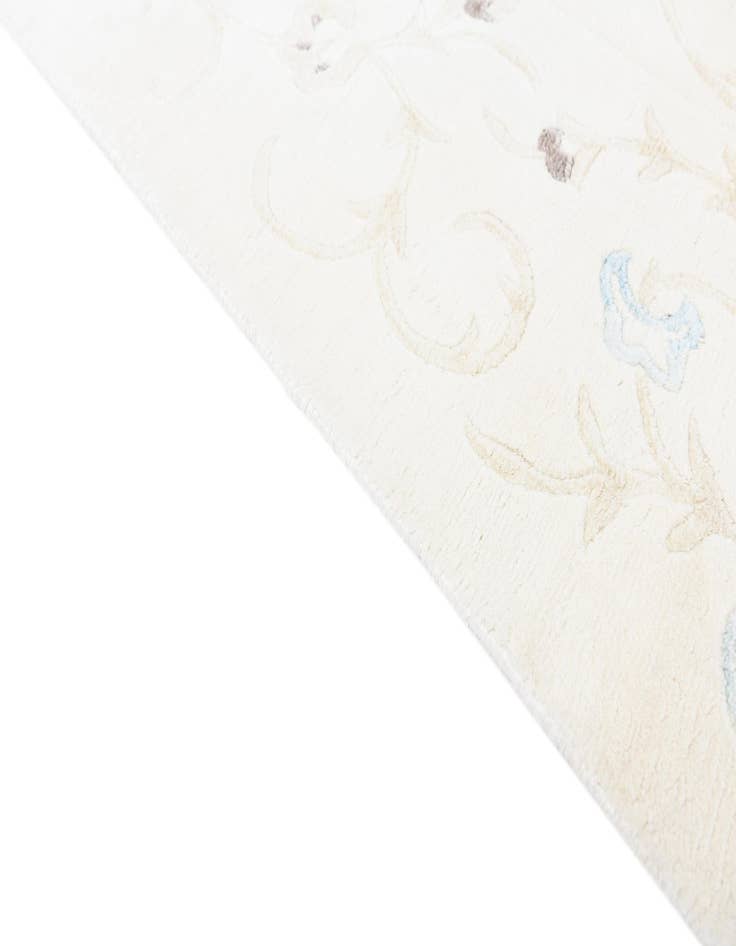 Detail image of  5' 7 x 7' 10  Hand Knotted Darya Wool Rug