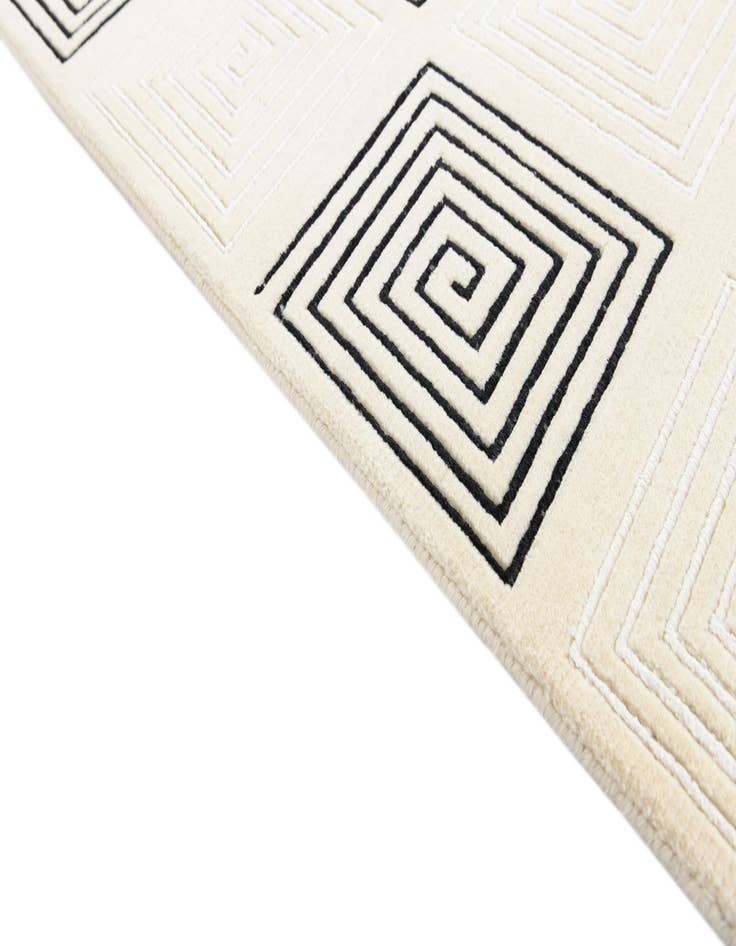 Detail image of  5' 7 x 8'  Hand Knotted Darya Wool Rug