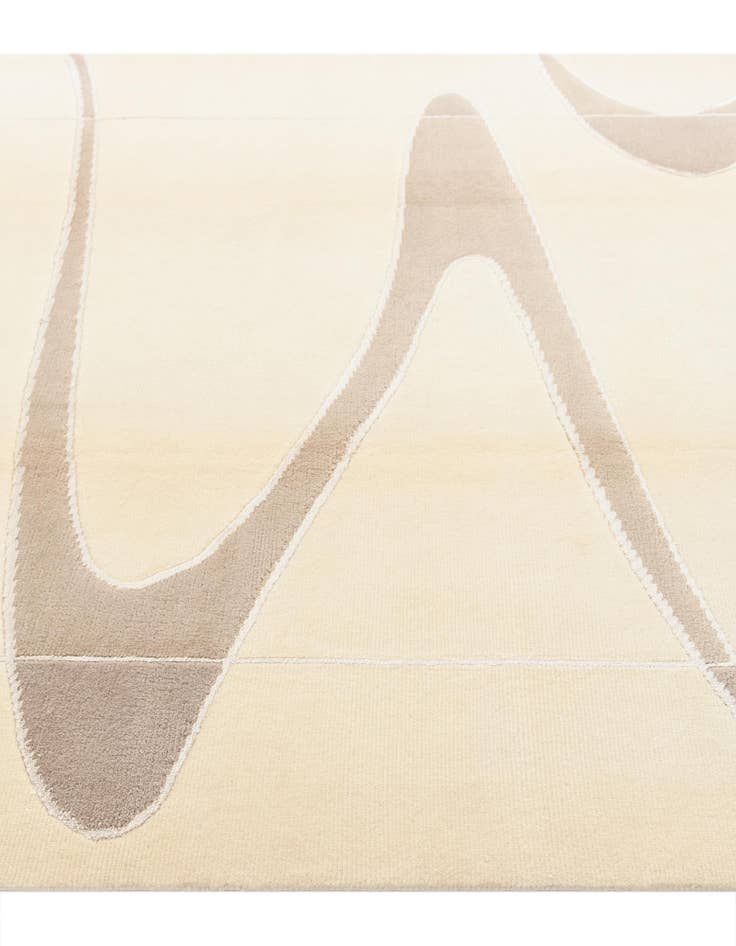 Detail image of  5' 8 x 8'  Hand Knotted Darya Wool Rug