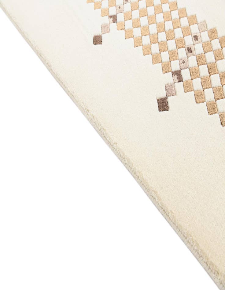 Detail image of  5' 7 x 7' 10  Hand Knotted Darya Wool Rug