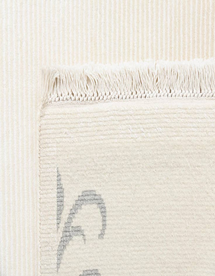 Detail image of  5' 7 x 7' 10  Hand Knotted Darya Wool Rug