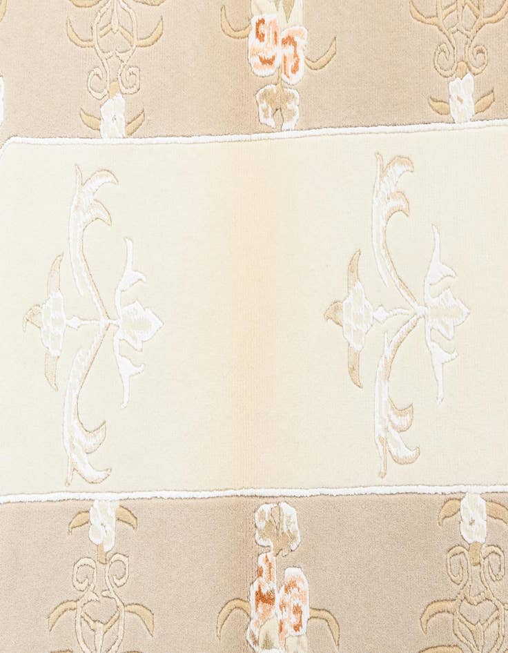 Detail image of  2' 9 x 4' 9  Hand Knotted Darya Wool Rug