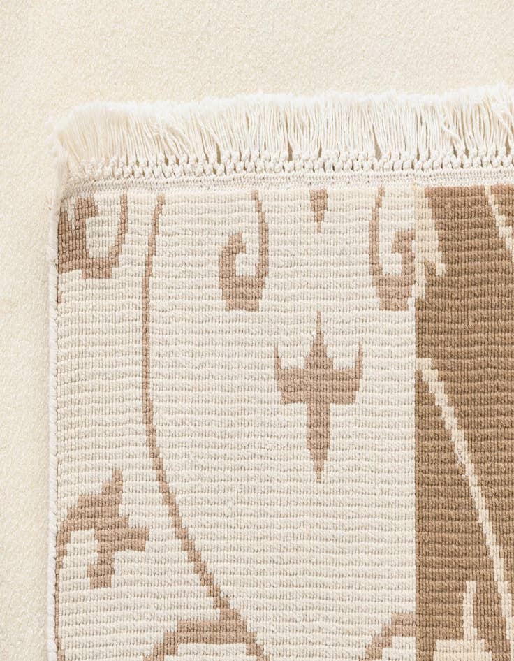 Detail image of  5' 7 x 7' 10  Hand Knotted Darya Wool Rug