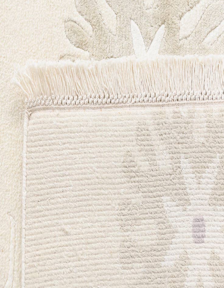 Detail image of  5' 7 x 8'  Hand Knotted Darya Wool Rug