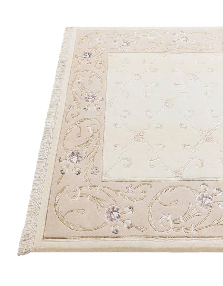 Detail image of  5' 7 x 8'  Hand Knotted Darya Wool Rug