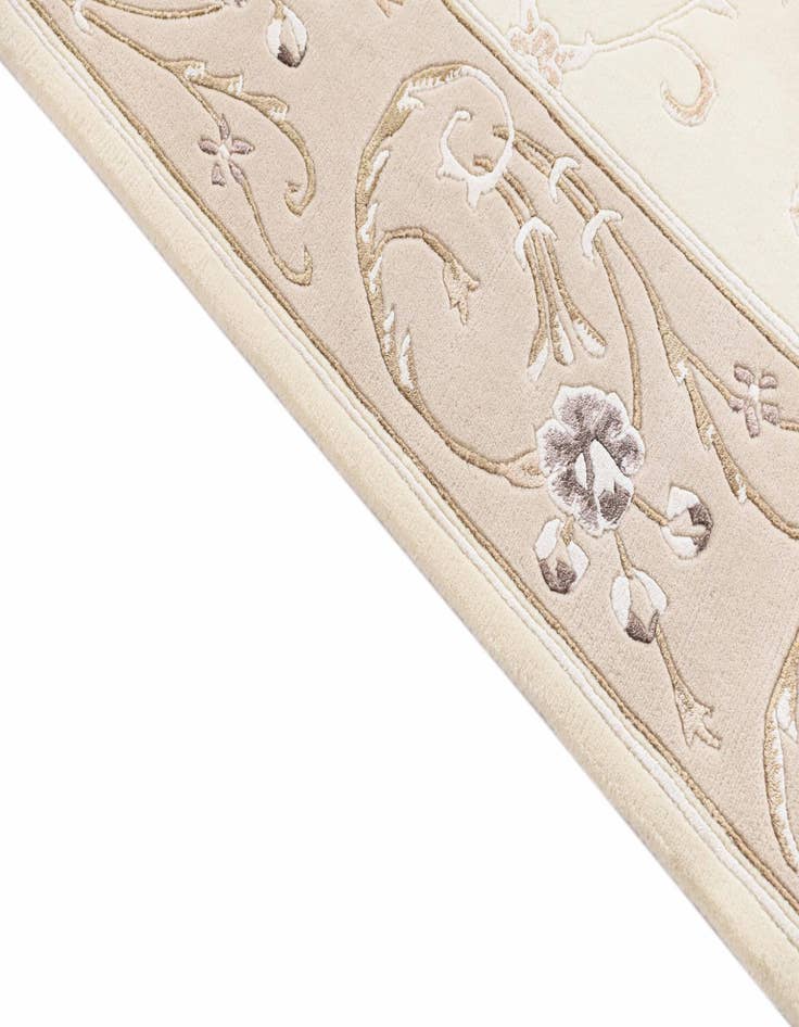 Detail image of  5' 7 x 8'  Hand Knotted Darya Wool Rug