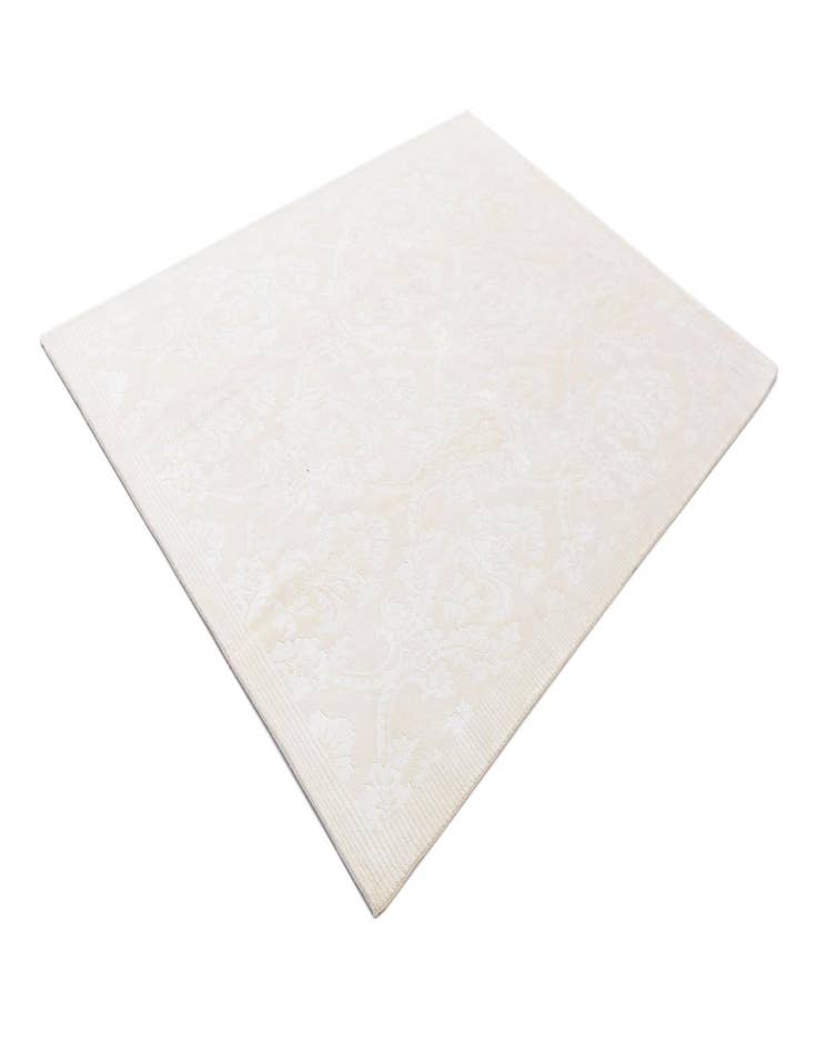 Detail image of  5' 8 x 8' Darya Rug