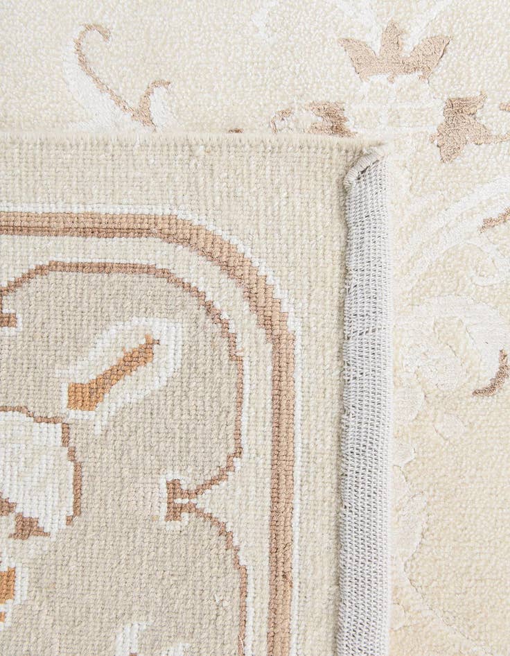 Detail image of  5' 9 x 8' 1 Darya Rug